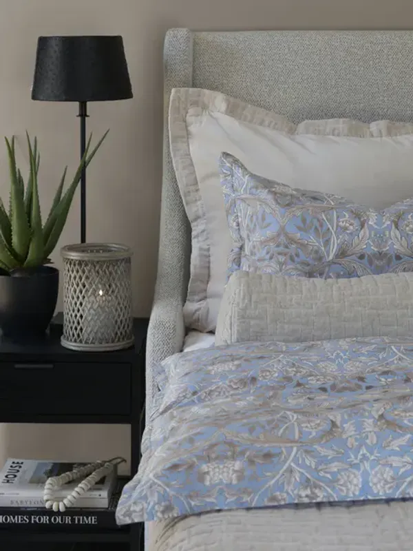 Halvor Bakke Hazendal sengesett 140x220/50x70 Celestial blue