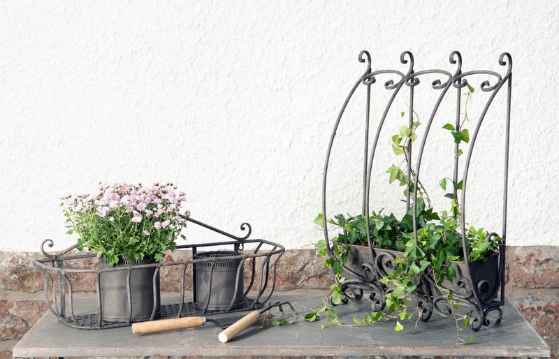 Blomsterpotte vegg grå metall 45x16x22 cm